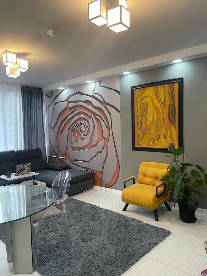 Bright: Flat With Balcony - Kitchen - Free Parking Apartamento Berlim Exterior foto