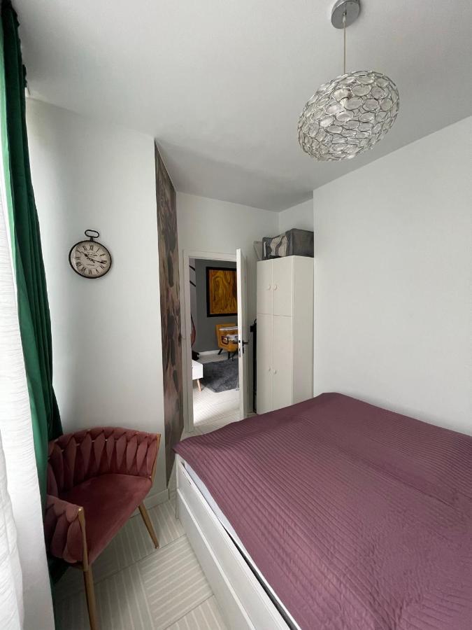 Bright: Flat With Balcony - Kitchen - Free Parking Apartamento Berlim Exterior foto